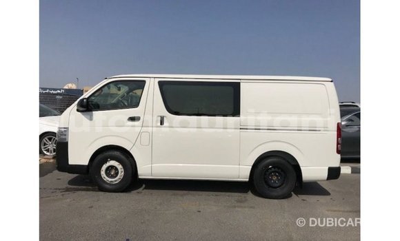 Acheter Import Voiture Toyota Hiace Blanc à Import - Dubai, Adrar Acheter Import Voiture Toyota Hiace Blanc à Import - Dubai, Adrar