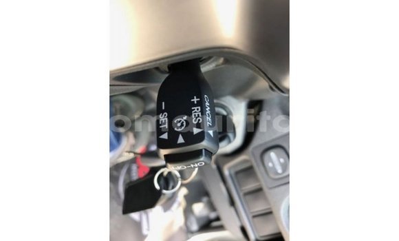 Acheter Import Voiture Toyota Hiace Blanc à Import - Dubai, Adrar Acheter Import Voiture Toyota Hiace Blanc à Import - Dubai, Adrar