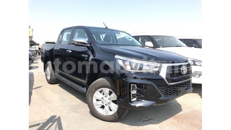 Big with watermark toyota hilux adrar import dubai 2806