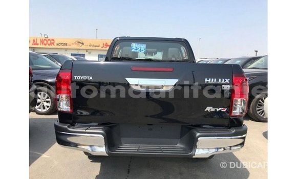 Acheter Import Voiture Toyota Hilux Noir à Import - Dubai, Adrar Acheter Import Voiture Toyota Hilux Noir à Import - Dubai, Adrar