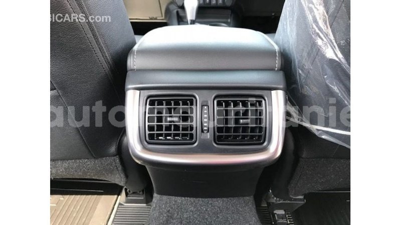 Big with watermark toyota hilux adrar import dubai 2806