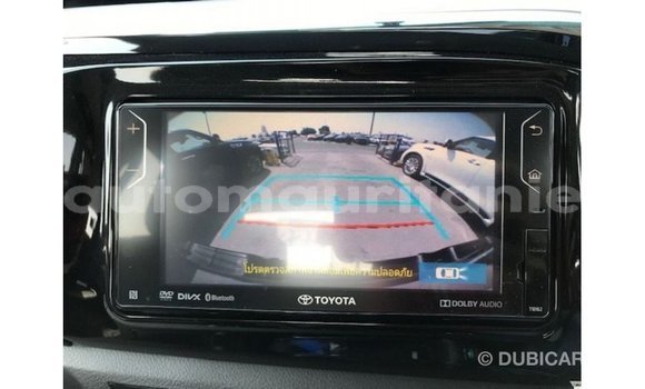 Acheter Import Voiture Toyota Hilux Noir à Import - Dubai, Adrar Acheter Import Voiture Toyota Hilux Noir à Import - Dubai, Adrar