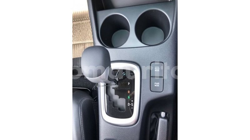 Big with watermark toyota hilux adrar import dubai 2806