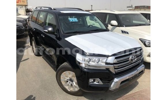 Acheter Import Voiture Toyota Land Cruiser Noir à Import - Dubai, Adrar Acheter Import Voiture Toyota Land Cruiser Noir à Import - Dubai, Adrar