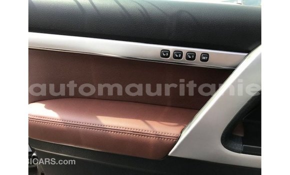 Acheter Import Voiture Toyota Land Cruiser Noir à Import - Dubai, Adrar Acheter Import Voiture Toyota Land Cruiser Noir à Import - Dubai, Adrar