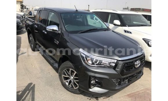Acheter Import Voiture Toyota Hilux Noir à Import - Dubai, Adrar Acheter Import Voiture Toyota Hilux Noir à Import - Dubai, Adrar