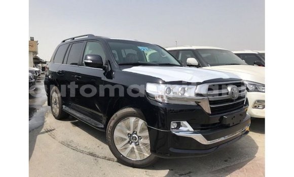 Acheter Import Voiture Toyota Land Cruiser Noir à Import - Dubai, Adrar Acheter Import Voiture Toyota Land Cruiser Noir à Import - Dubai, Adrar