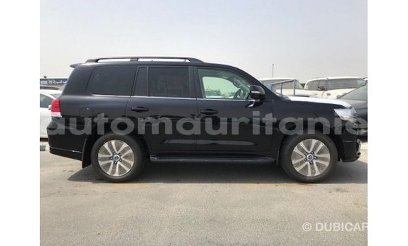 Acheter Import Voiture Toyota Land Cruiser Noir à Import - Dubai, Adrar Acheter Import Voiture Toyota Land Cruiser Noir à Import - Dubai, Adrar