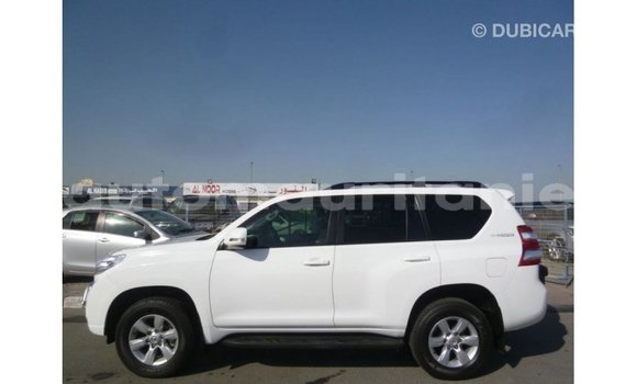 Acheter Import Voiture Toyota Prado Blanc à Import - Dubai, Adrar Acheter Import Voiture Toyota Prado Blanc à Import - Dubai, Adrar