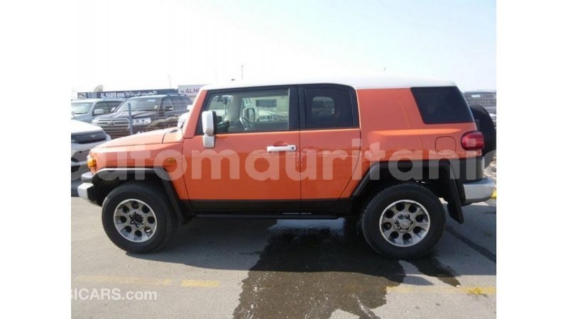 Big with watermark toyota fj cruiser adrar import dubai 2825