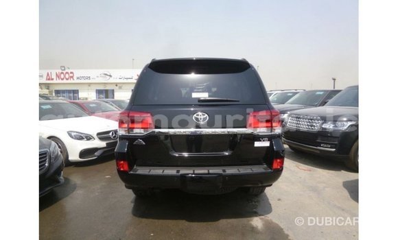 Acheter Import Voiture Toyota Land Cruiser Noir à Import - Dubai, Adrar Acheter Import Voiture Toyota Land Cruiser Noir à Import - Dubai, Adrar