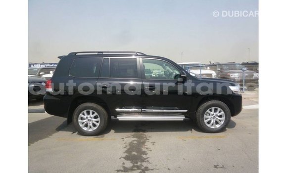 Acheter Import Voiture Toyota Land Cruiser Noir à Import - Dubai, Adrar Acheter Import Voiture Toyota Land Cruiser Noir à Import - Dubai, Adrar