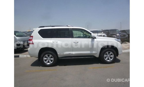 Acheter Import Voiture Toyota Prado Blanc à Import - Dubai, Adrar Acheter Import Voiture Toyota Prado Blanc à Import - Dubai, Adrar