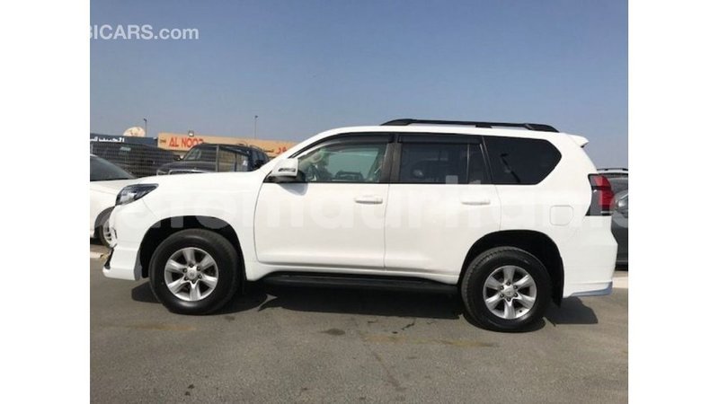 Big with watermark toyota prado adrar import dubai 2853