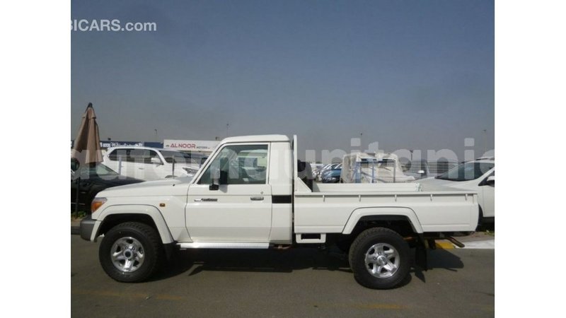 Big with watermark toyota land cruiser adrar import dubai 2855