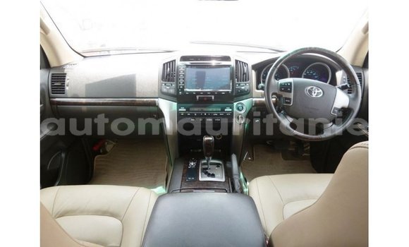 Acheter Import Voiture Toyota Land Cruiser Blanc à Import - Dubai, Adrar Acheter Import Voiture Toyota Land Cruiser Blanc à Import - Dubai, Adrar