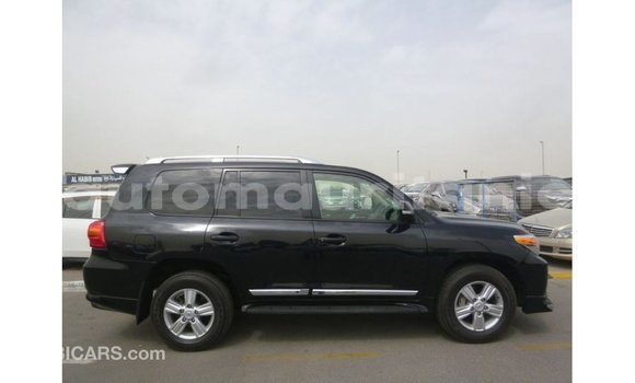Acheter Import Voiture Toyota Land Cruiser Noir à Import - Dubai, Adrar Acheter Import Voiture Toyota Land Cruiser Noir à Import - Dubai, Adrar