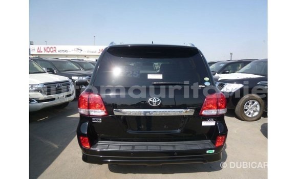 Acheter Import Voiture Toyota Land Cruiser Noir à Import - Dubai, Adrar Acheter Import Voiture Toyota Land Cruiser Noir à Import - Dubai, Adrar
