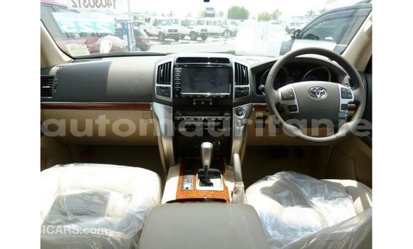 Acheter Import Voiture Toyota Land Cruiser Blanc à Import - Dubai, Adrar Acheter Import Voiture Toyota Land Cruiser Blanc à Import - Dubai, Adrar