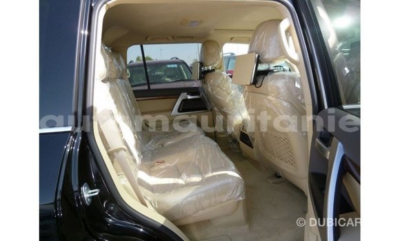Acheter Import Voiture Toyota Land Cruiser Noir à Import - Dubai, Adrar Acheter Import Voiture Toyota Land Cruiser Noir à Import - Dubai, Adrar