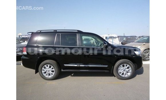 Acheter Import Voiture Toyota Land Cruiser Noir à Import - Dubai, Adrar Acheter Import Voiture Toyota Land Cruiser Noir à Import - Dubai, Adrar