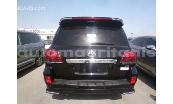 Acheter Import Voiture Toyota Land Cruiser Noir à Import - Dubai, Adrar Acheter Import Voiture Toyota Land Cruiser Noir à Import - Dubai, Adrar