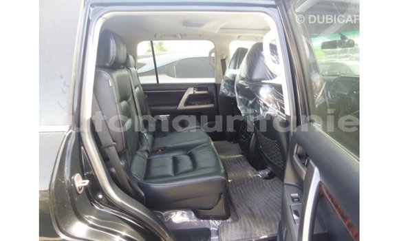 Acheter Import Voiture Toyota Land Cruiser Noir à Import - Dubai, Adrar Acheter Import Voiture Toyota Land Cruiser Noir à Import - Dubai, Adrar
