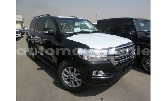 Acheter Import Voiture Toyota Land Cruiser Noir à Import - Dubai, Adrar Acheter Import Voiture Toyota Land Cruiser Noir à Import - Dubai, Adrar