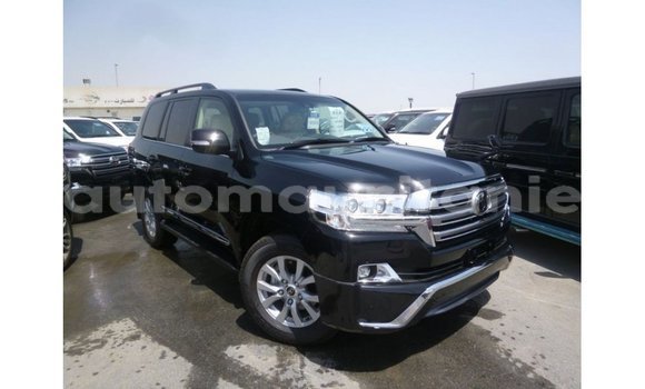 Acheter Import Voiture Toyota Land Cruiser Noir à Import - Dubai, Adrar Acheter Import Voiture Toyota Land Cruiser Noir à Import - Dubai, Adrar