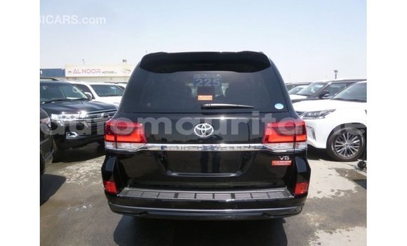 Acheter Import Voiture Toyota Land Cruiser Noir à Import - Dubai, Adrar Acheter Import Voiture Toyota Land Cruiser Noir à Import - Dubai, Adrar