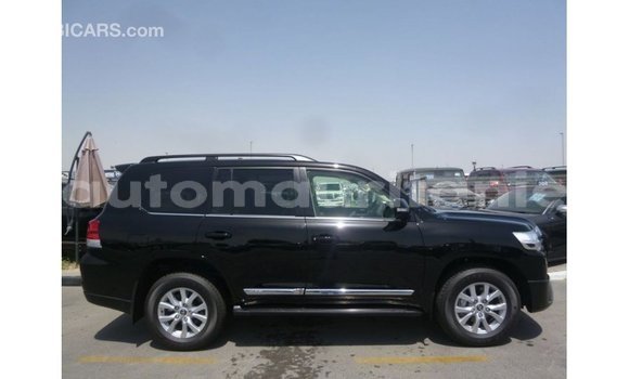 Acheter Import Voiture Toyota Land Cruiser Noir à Import - Dubai, Adrar Acheter Import Voiture Toyota Land Cruiser Noir à Import - Dubai, Adrar