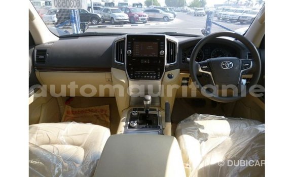 Acheter Import Voiture Toyota Land Cruiser Noir à Import - Dubai, Adrar Acheter Import Voiture Toyota Land Cruiser Noir à Import - Dubai, Adrar