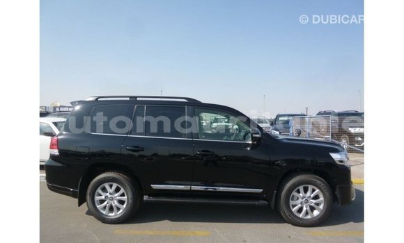 Acheter Import Voiture Toyota Land Cruiser Noir à Import - Dubai, Adrar Acheter Import Voiture Toyota Land Cruiser Noir à Import - Dubai, Adrar