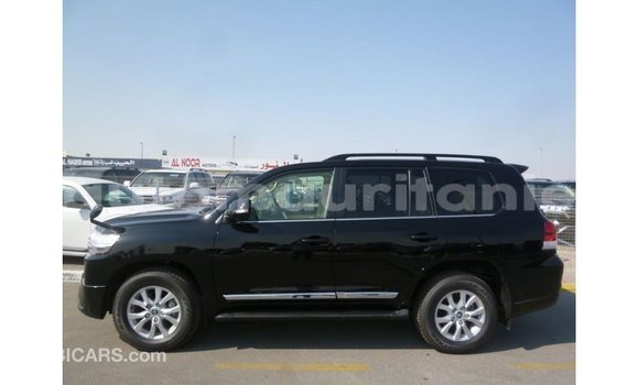 Acheter Import Voiture Toyota Land Cruiser Noir à Import - Dubai, Adrar Acheter Import Voiture Toyota Land Cruiser Noir à Import - Dubai, Adrar