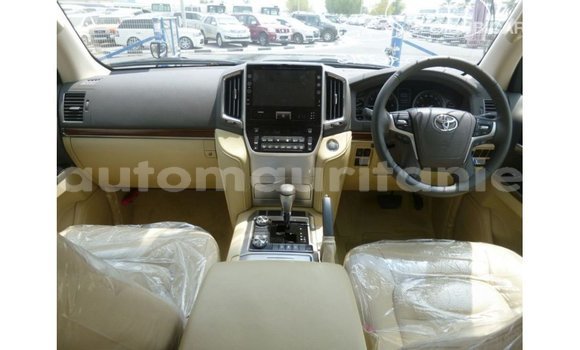Acheter Import Voiture Toyota Land Cruiser Noir à Import - Dubai, Adrar Acheter Import Voiture Toyota Land Cruiser Noir à Import - Dubai, Adrar