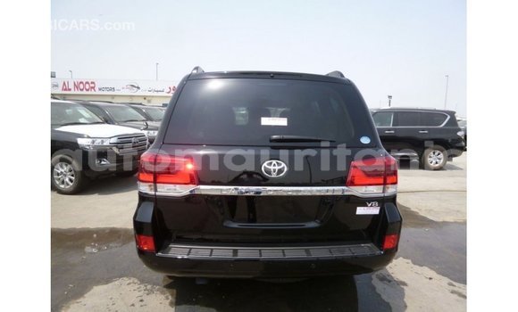 Acheter Import Voiture Toyota Land Cruiser Noir à Import - Dubai, Adrar Acheter Import Voiture Toyota Land Cruiser Noir à Import - Dubai, Adrar