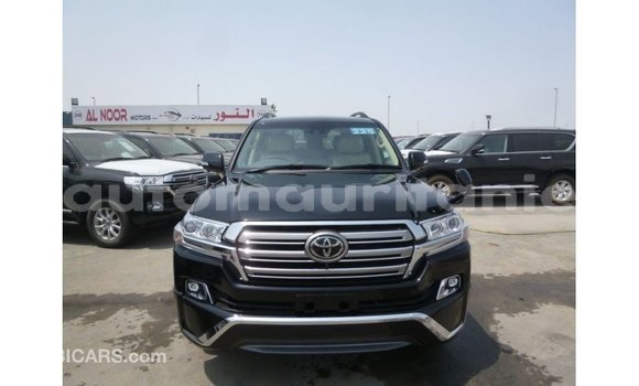 Acheter Import Voiture Toyota Land Cruiser Noir à Import - Dubai, Adrar Acheter Import Voiture Toyota Land Cruiser Noir à Import - Dubai, Adrar