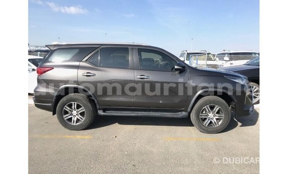 Acheter Import Voiture Toyota Fortuner Autre à Import - Dubai, Adrar Acheter Import Voiture Toyota Fortuner Autre à Import - Dubai, Adrar