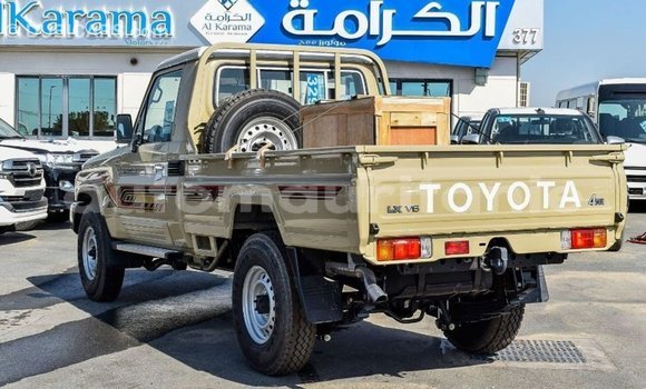 Acheter Import Voiture Toyota Land Cruiser Beige à Import - Dubai, Adrar Acheter Import Voiture Toyota Land Cruiser Beige à Import - Dubai, Adrar