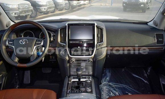Acheter Import Voiture Toyota Land Cruiser Noir à Import - Dubai, Adrar Acheter Import Voiture Toyota Land Cruiser Noir à Import - Dubai, Adrar