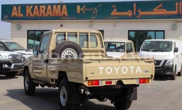 Acheter Import Voiture Toyota Land Cruiser Beige à Import - Dubai, Adrar Acheter Import Voiture Toyota Land Cruiser Beige à Import - Dubai, Adrar
