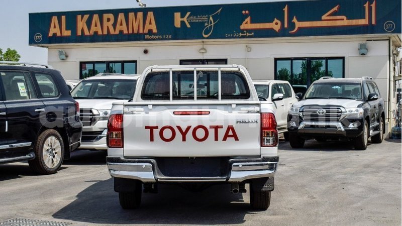 Big with watermark toyota hilux adrar import dubai 2896