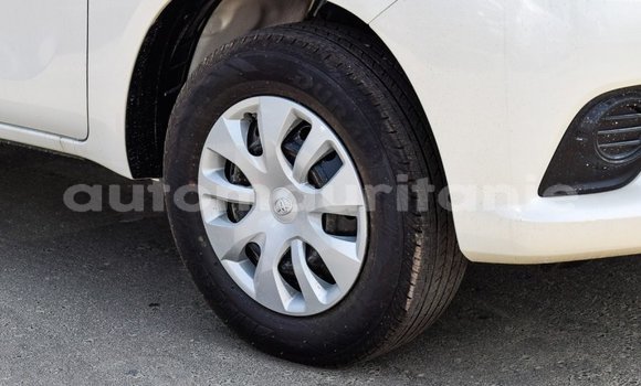 Acheter Import Voiture Toyota Hilux Blanc à Import - Dubai, Adrar Acheter Import Voiture Toyota Hilux Blanc à Import - Dubai, Adrar