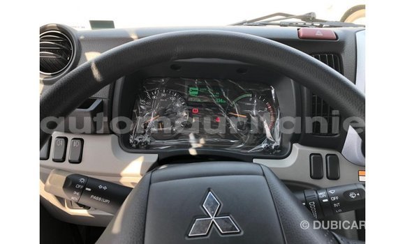 Acheter Import Voiture Mitsubishi Carisma Blanc à Import - Dubai, Adrar Acheter Import Voiture Mitsubishi Carisma Blanc à Import - Dubai, Adrar