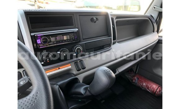 Acheter Import Voiture Mitsubishi Carisma Blanc à Import - Dubai, Adrar Acheter Import Voiture Mitsubishi Carisma Blanc à Import - Dubai, Adrar