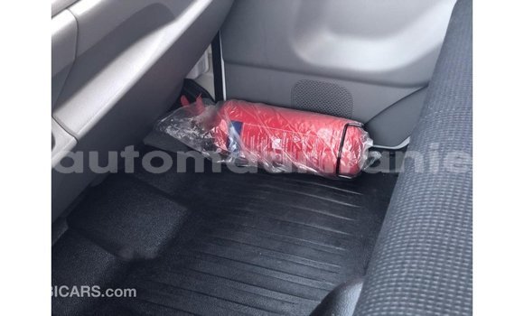 Acheter Import Voiture Mitsubishi Carisma Blanc à Import - Dubai, Adrar Acheter Import Voiture Mitsubishi Carisma Blanc à Import - Dubai, Adrar