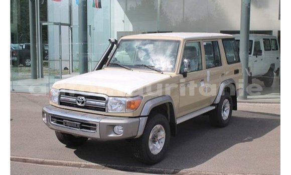 Acheter Import Voiture Toyota Land Cruiser Beige à Import - Dubai, Adrar Acheter Import Voiture Toyota Land Cruiser Beige à Import - Dubai, Adrar