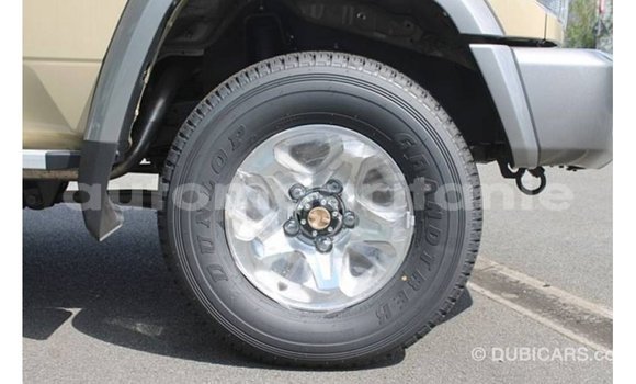 Acheter Import Voiture Toyota Land Cruiser Beige à Import - Dubai, Adrar Acheter Import Voiture Toyota Land Cruiser Beige à Import - Dubai, Adrar