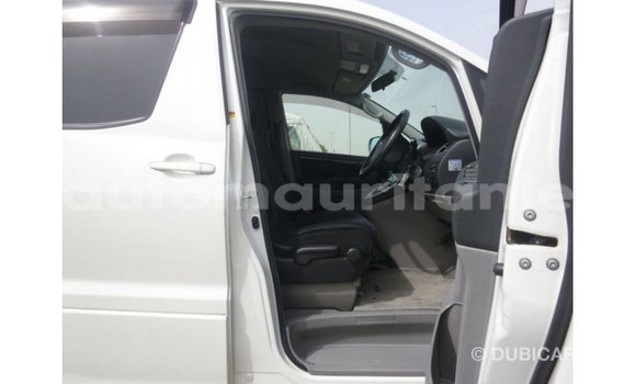 Acheter Import Voiture Toyota Alphard Blanc à Import - Dubai, Adrar Acheter Import Voiture Toyota Alphard Blanc à Import - Dubai, Adrar