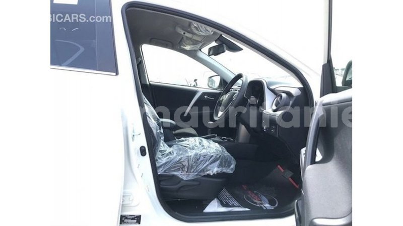 Big with watermark toyota hiace adrar import dubai 2906